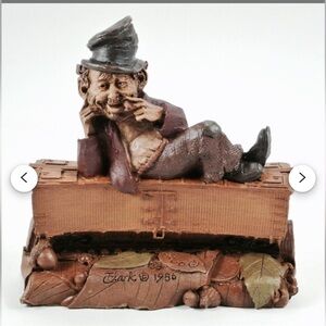 TOM CLARK ⭐️  collectibles 1986 “Hobo”